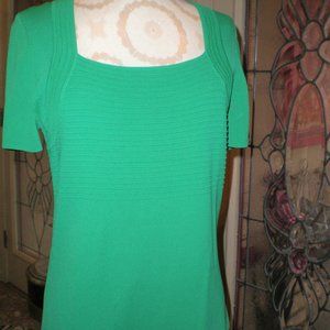 Cable & Guage Emerald Green Knit Top Size LARGE